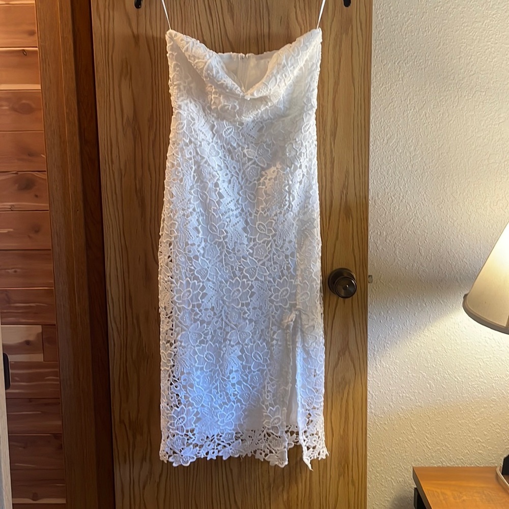 ASTR the label strapless white floral dress